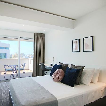 Phaedrus Living: Luxury Suite Nicosia 505 Dış mekan fotoğraf