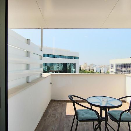 Phaedrus Living: Luxury Suite Nicosia 505 Dış mekan fotoğraf