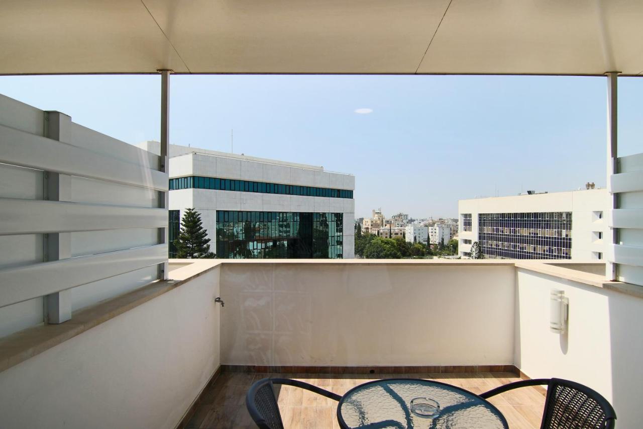 Phaedrus Living: Luxury Suite Nicosia 505 Dış mekan fotoğraf